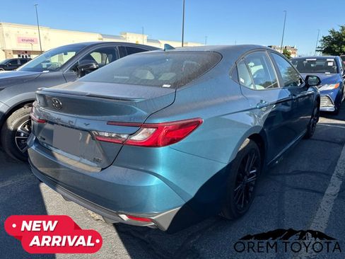 Used 2026 Toyota Camry SE w/ Multimedia Upgrade Package FWD image 18