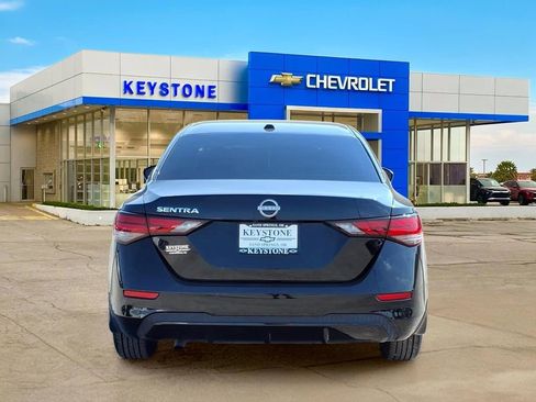 Used 2025 Nissan Sentra SV FWD image 6