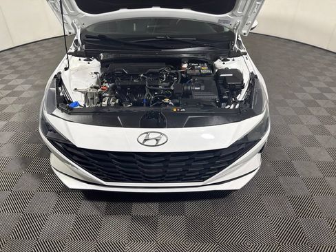 Used 2023 Hyundai Elantra SEL FWD image 25