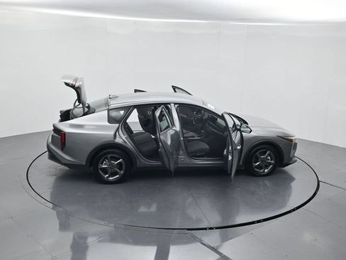 Used 2025 Kia K4 FWD image 47