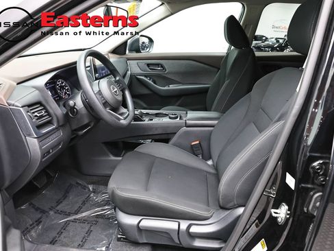 Used 2023 Nissan Rogue S AWD/4WD image 14