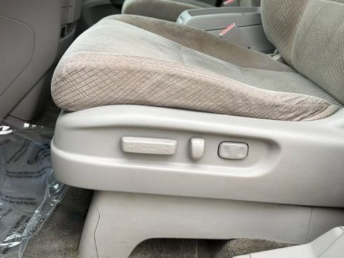 Used 2014 Honda Odyssey EX image 18