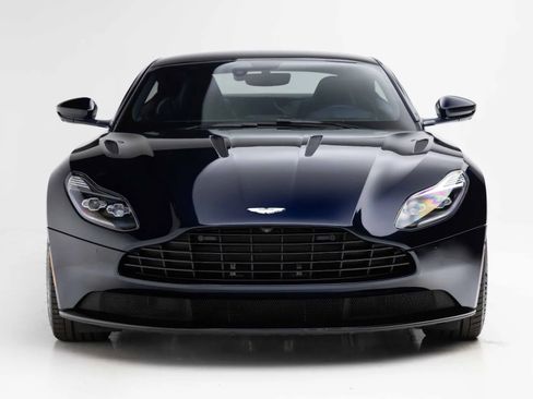 Used 2018 Aston Martin DB11 V12 RWD image 6
