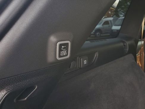 Certified 2022 Jeep Grand Cherokee Summit AWD/4WD image 29