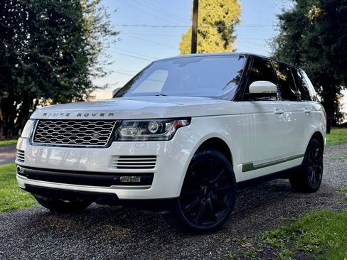 Used 2014 Land Rover Range Rover Supercharged image 3