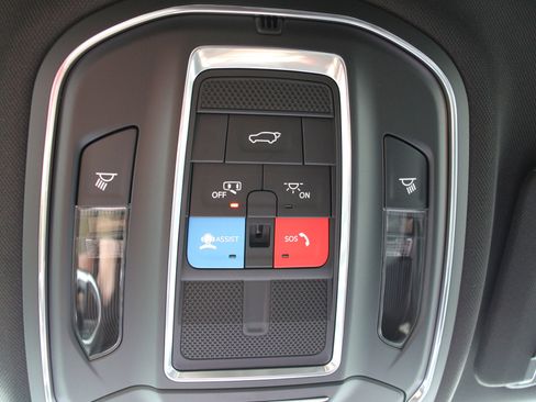 New 2025 Jeep Grand Cherokee L Limited w/ Black Appearance Package image 23