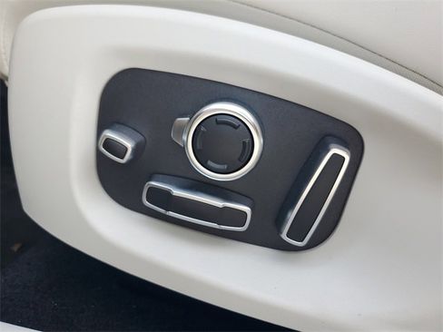 New 2024 Jaguar I-PACE R-Dynamic HSE image 22