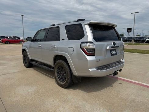 Used 2023 Toyota 4Runner SR5 Premium w/ Moonroof Package AWD/4WD image 5