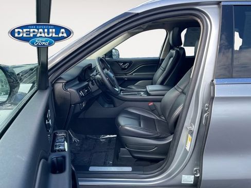Used 2023 Lincoln Aviator AWD w/ Premium Package image 11
