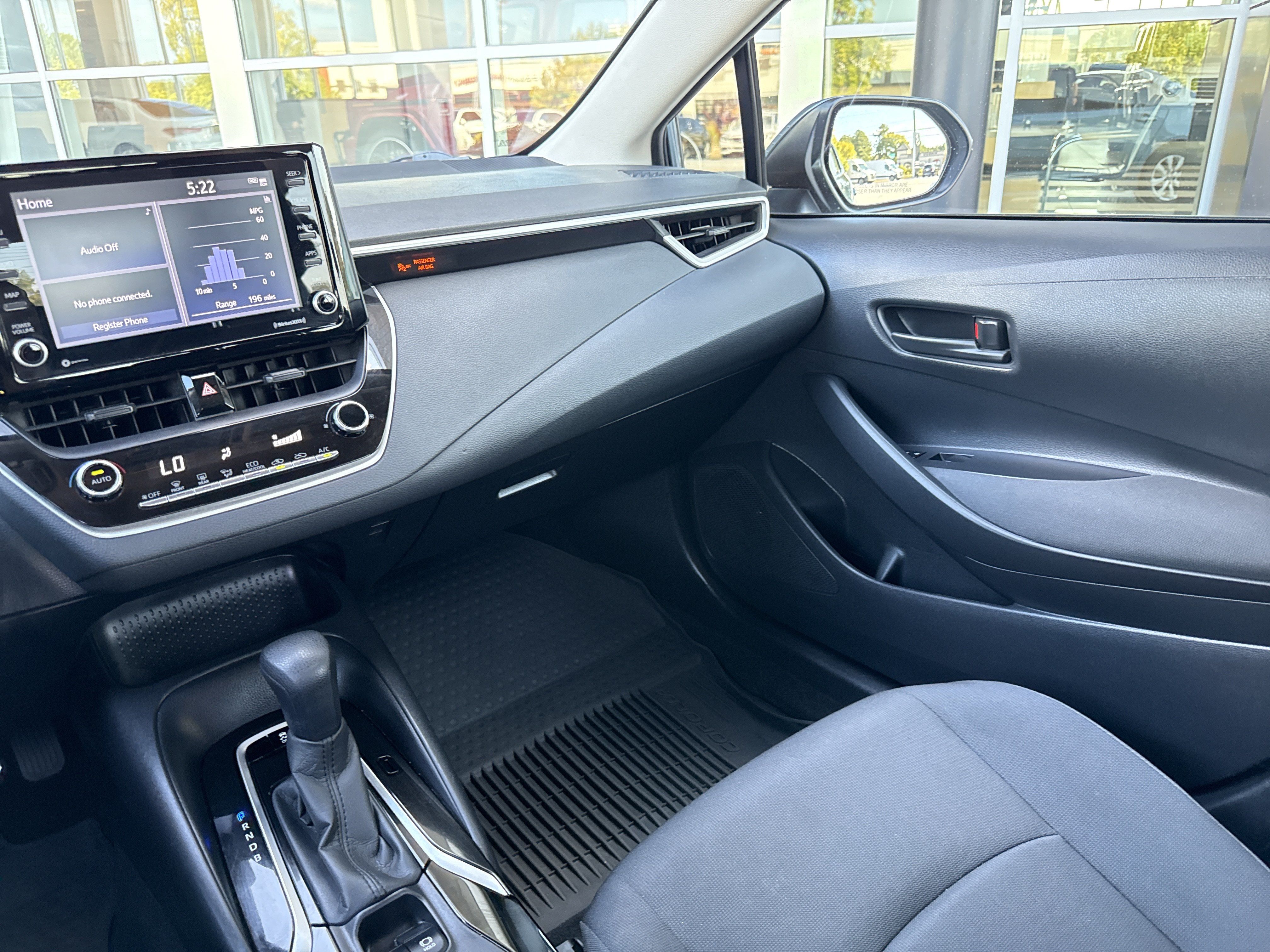 Used 2022 Toyota Corolla LE FWD image 33