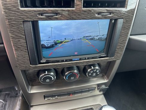 Used 2012 Jeep Liberty Limited Jet image 11