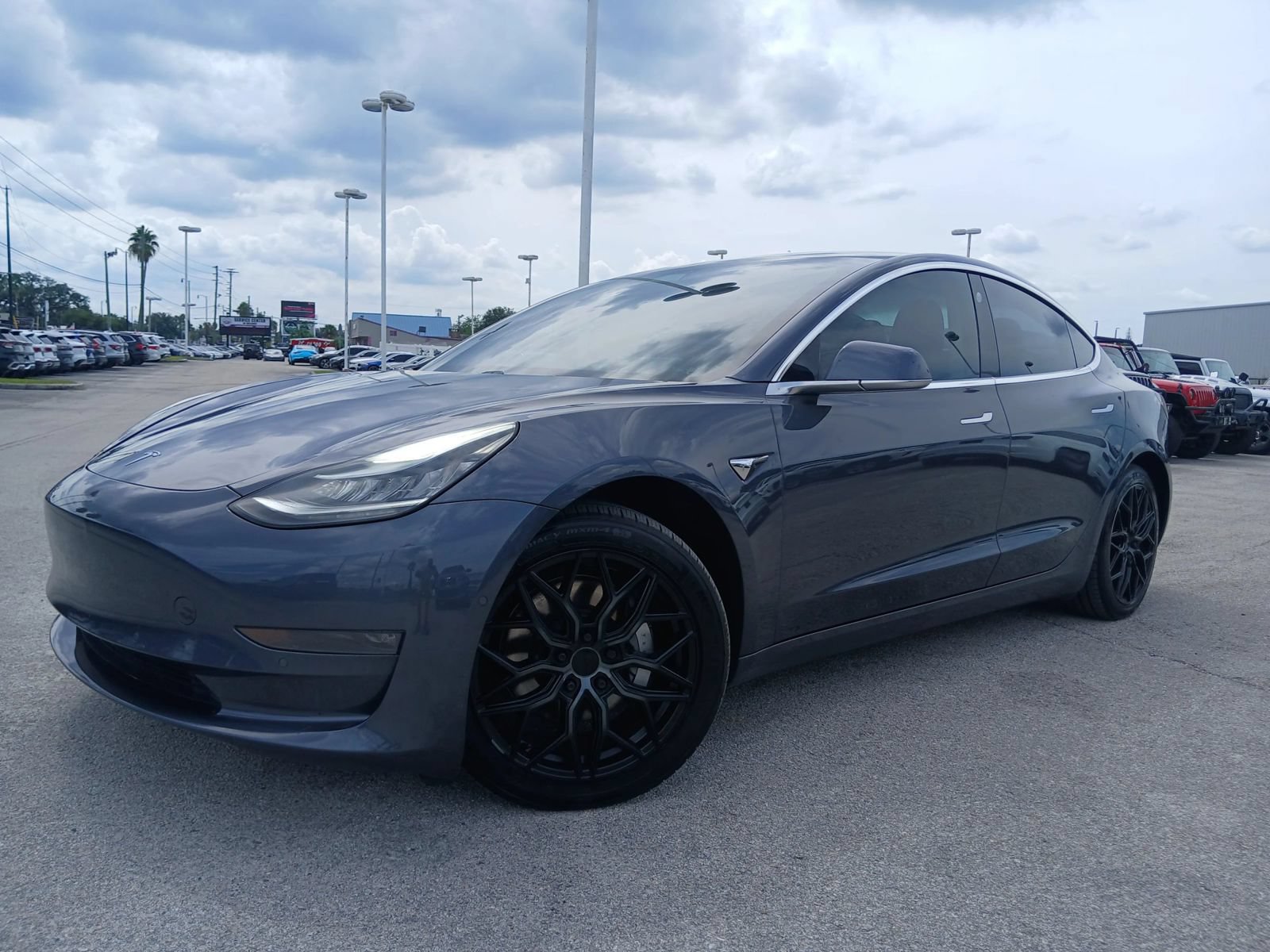 Used 2018 Tesla Model 3 Long Range RWD image 2