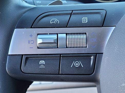 Certified 2026 Hyundai Kona SEL Premium AWD/4WD image 31
