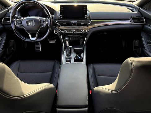 Used 2021 Honda Accord Sport image 6