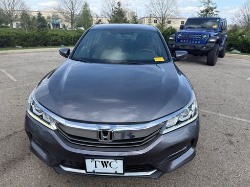 Used 2016 Honda Accord Sport image 2