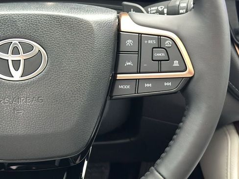New 2026 Toyota Grand Highlander AWD Hybrid image 30