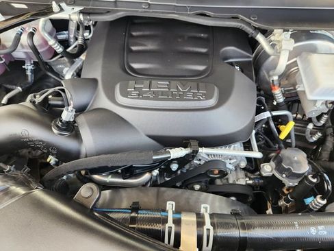 Certified 2026 RAM 2500 Big Horn AWD/4WD image 40