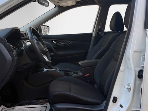 Used 2017 Nissan Rogue SV image 13