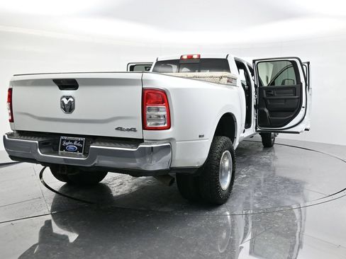 Used 2024 RAM 3500 Tradesman w/ Chrome Appearance Group image 57