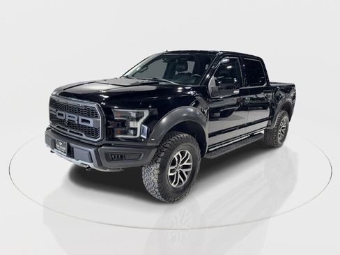 Used 2017 Ford F150 Raptor w/ Equipment Group 802A Luxury image 6