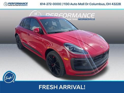 Used 2022 Porsche Macan GTS image 1
