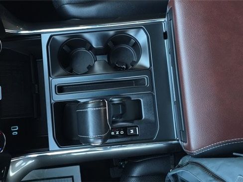 Certified 2022 Ford F150 Lariat w/ Equipment Group 502A High image 23