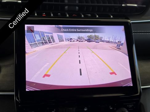 Used 2025 Jeep Grand Cherokee Limited image 16