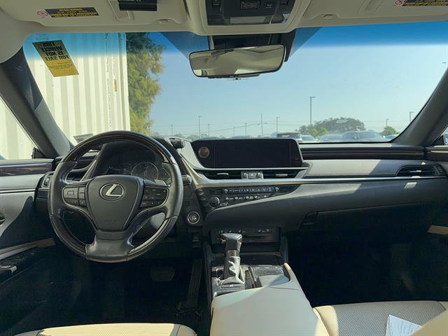 Certified 2020 Lexus ES 350 w/ Premium Package FWD image 3