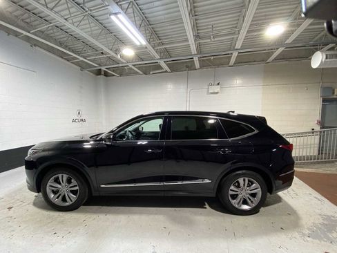 Used 2023 Acura MDX SH-AWD image 3