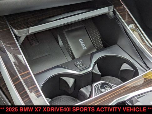 New 2025 BMW X7 xDrive40i w/ Premium Package image 25