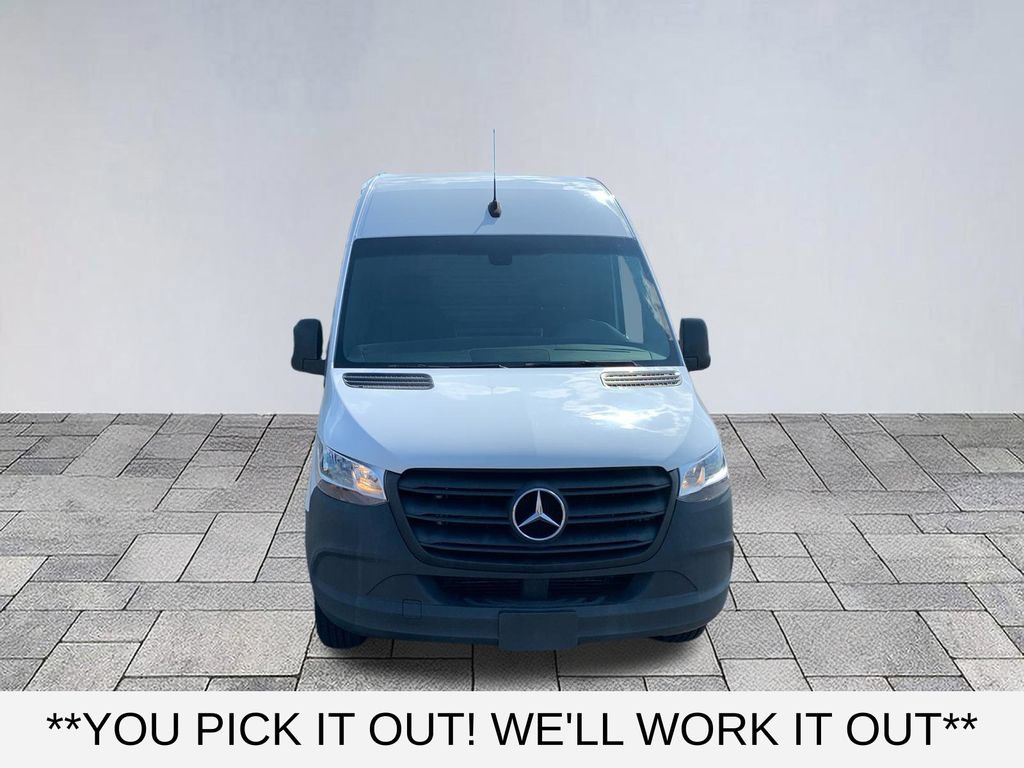 Used 2023 Mercedes-Benz Sprinter 2500 image 2