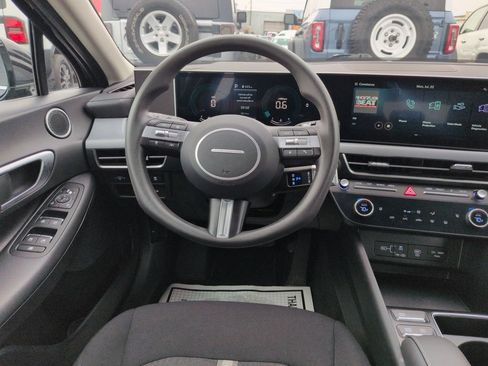 Used 2025 Hyundai Sonata SEL AWD/4WD image 13