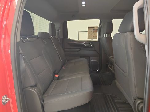 Used 2023 Chevrolet Silverado 1500 RST w/ Z71 Off-Road Package AWD/4WD image 13