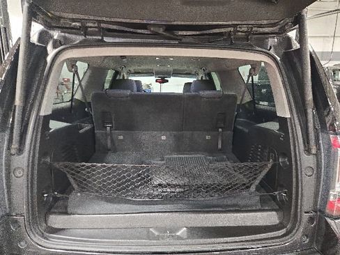 Used 2017 GMC Yukon XL SLE w/ SLE Value Package AWD/4WD image 12