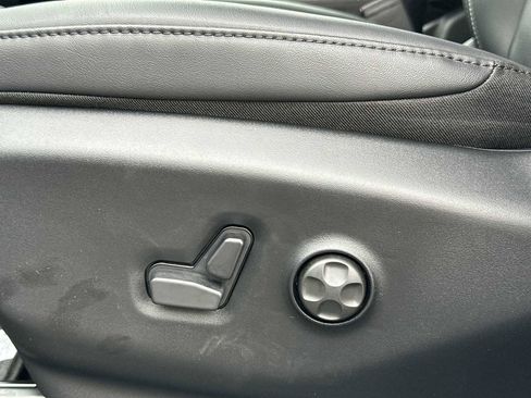 New 2026 Chrysler Pacifica Select image 14