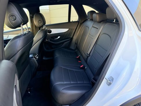 Used 2019 Mercedes-Benz GLC 350e 4MATIC image 13