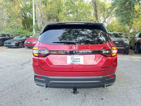 Certified 2023 Honda Pilot Sport image 7