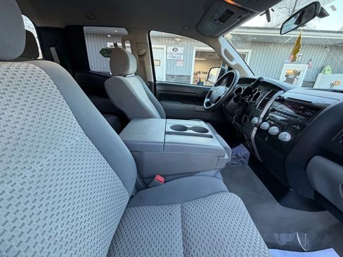 Used 2010 Toyota Tundra 4x4 Double Cab image 17