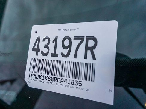 Used 2024 Ford Expedition Max Limited image 27