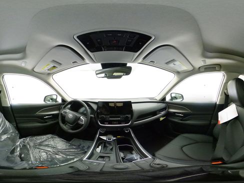 New 2026 Toyota Grand Highlander FWD image 33