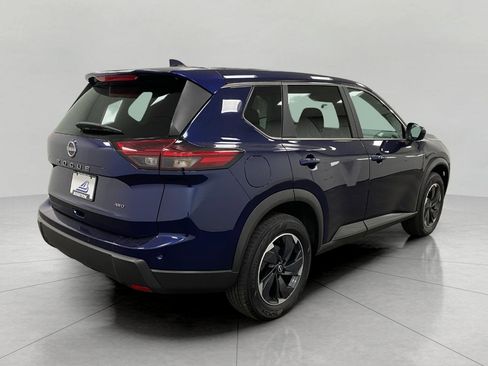 Certified 2025 Nissan Rogue SV image 3