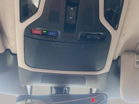 Used 2024 Subaru Outback Premium w/ Popular Package #1A image 32