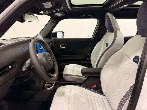 New 2026 MINI Cooper 4-Door Hardtop image 12