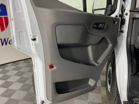 New 2026 Ford Transit 250 148 Medium Roof w/ Load Area Protection Package RWD image 12