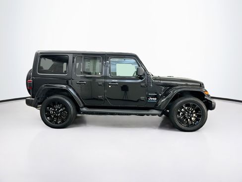 Used 2023 Jeep Wrangler Sahara AWD/4WD image 10