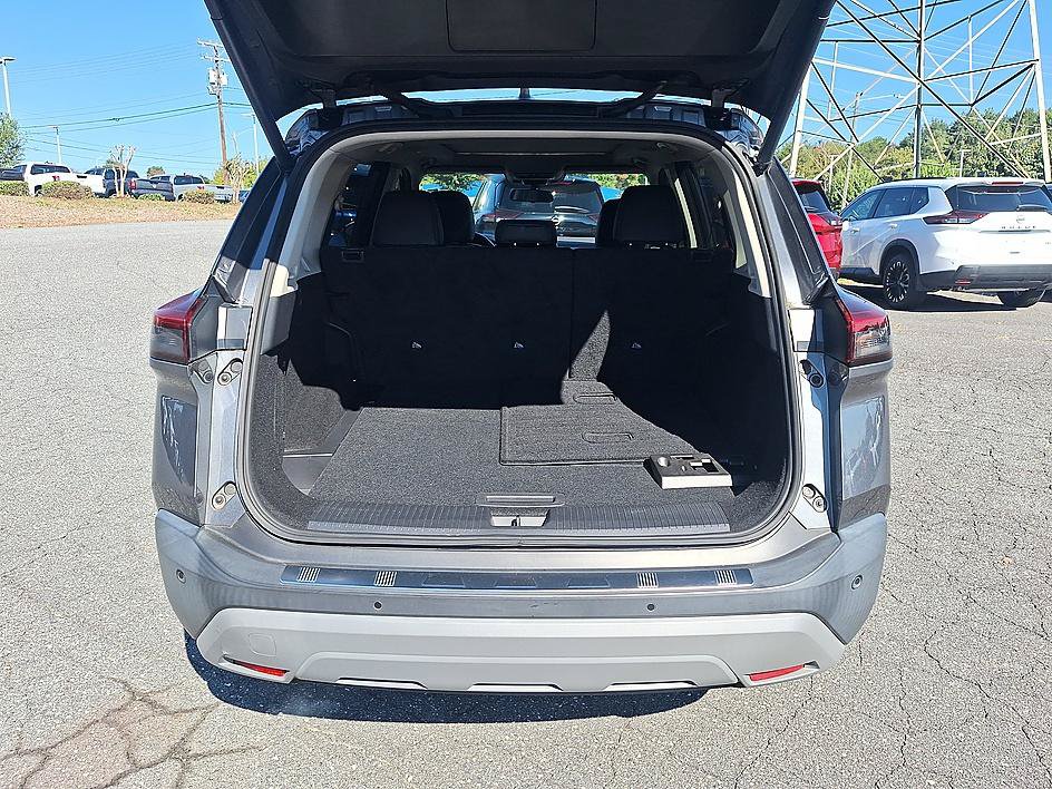 Certified 2022 Nissan Rogue SV w/ SV Premium Package FWD image 23
