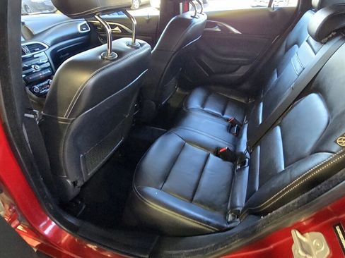 Used 2017 INFINITI QX30 Luxury w/ Cargo Package image 23