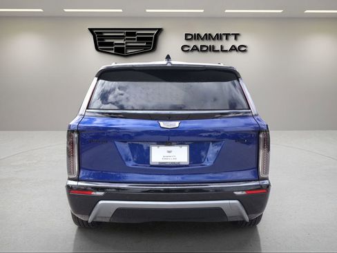 New 2026 Cadillac Vistiq Luxury AWD/4WD image 4