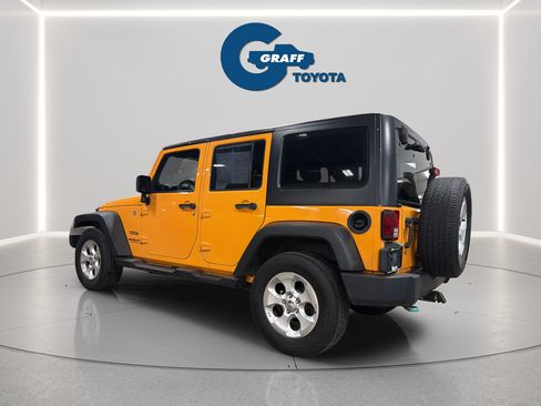 Used 2012 Jeep Wrangler Unlimited Sport AWD/4WD image 4