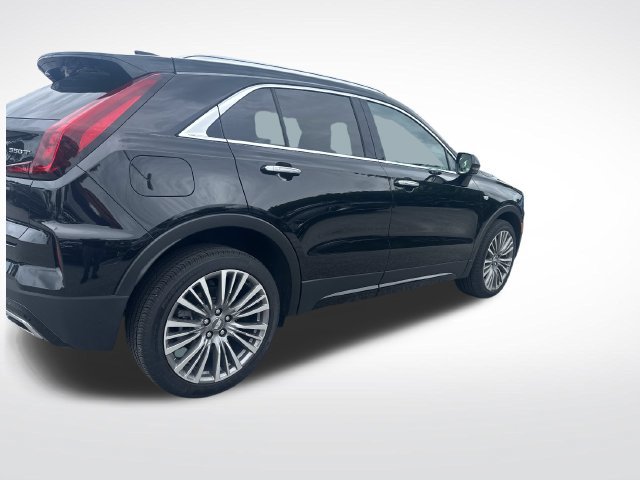 Used 2024 Cadillac XT4 Premium Luxury FWD image 6